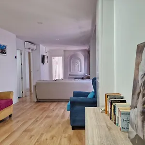  Holiday home Madinat Garnata, Parking & Rooftop Terrace